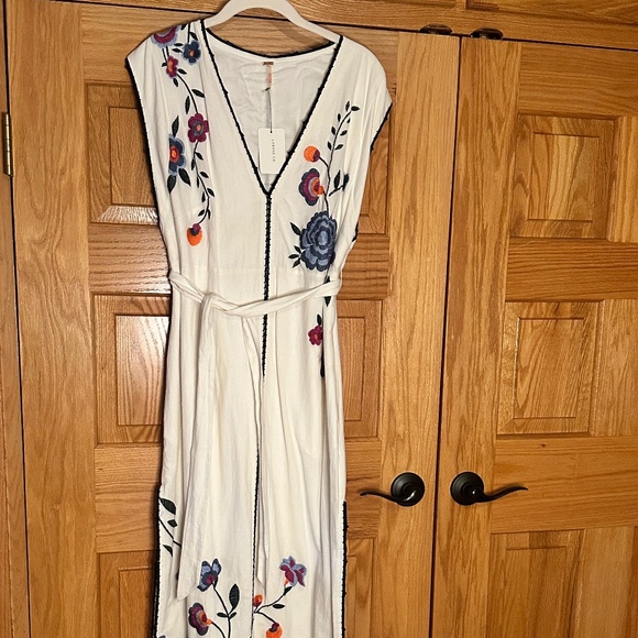 Free People - Embroidered Maxi Dress - Size Medium - Picture 1 of 7
